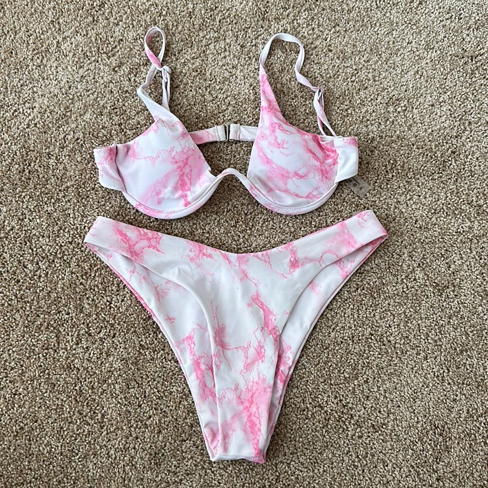 Lot of 4 bikinis and sarong - Never Worn